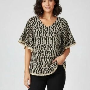 Umgee Black and Cream Patterned Blouse